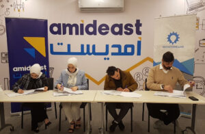 amideast at desk