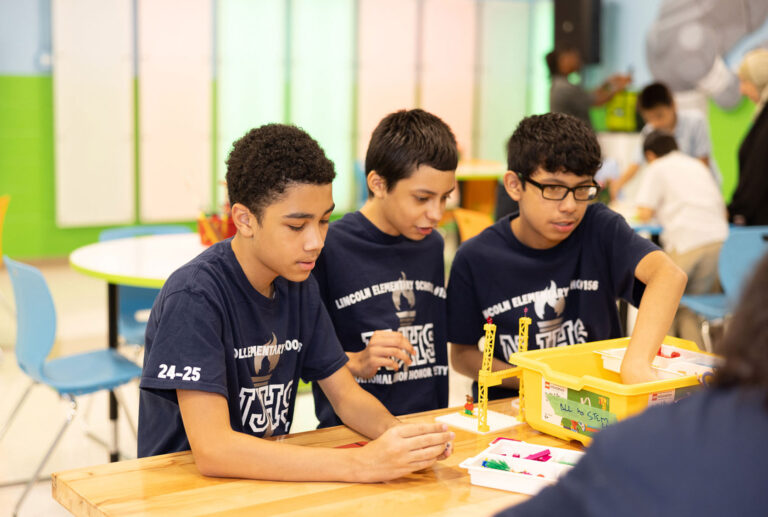 Lincoln Elementary School Unveils a New Innovation Center